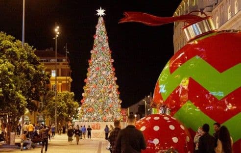 Christmas, Kiwi Style: How to Spend the Day in Auckland or Queenstown